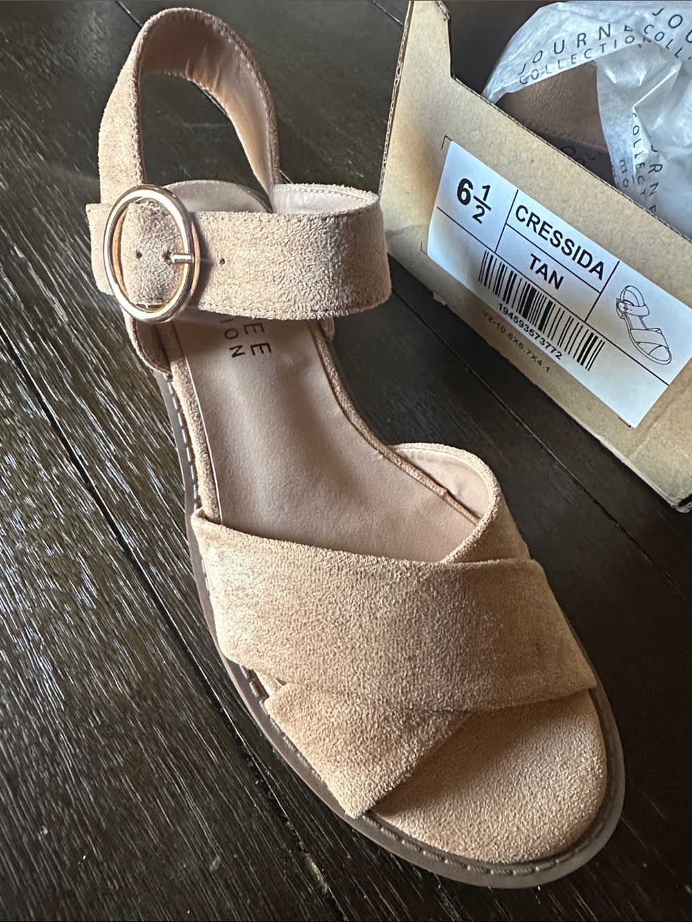 Journee Collection Tan Suede Low Heel Sandal with Buckle Size 6.5 New in Box - Picture 2 of 5